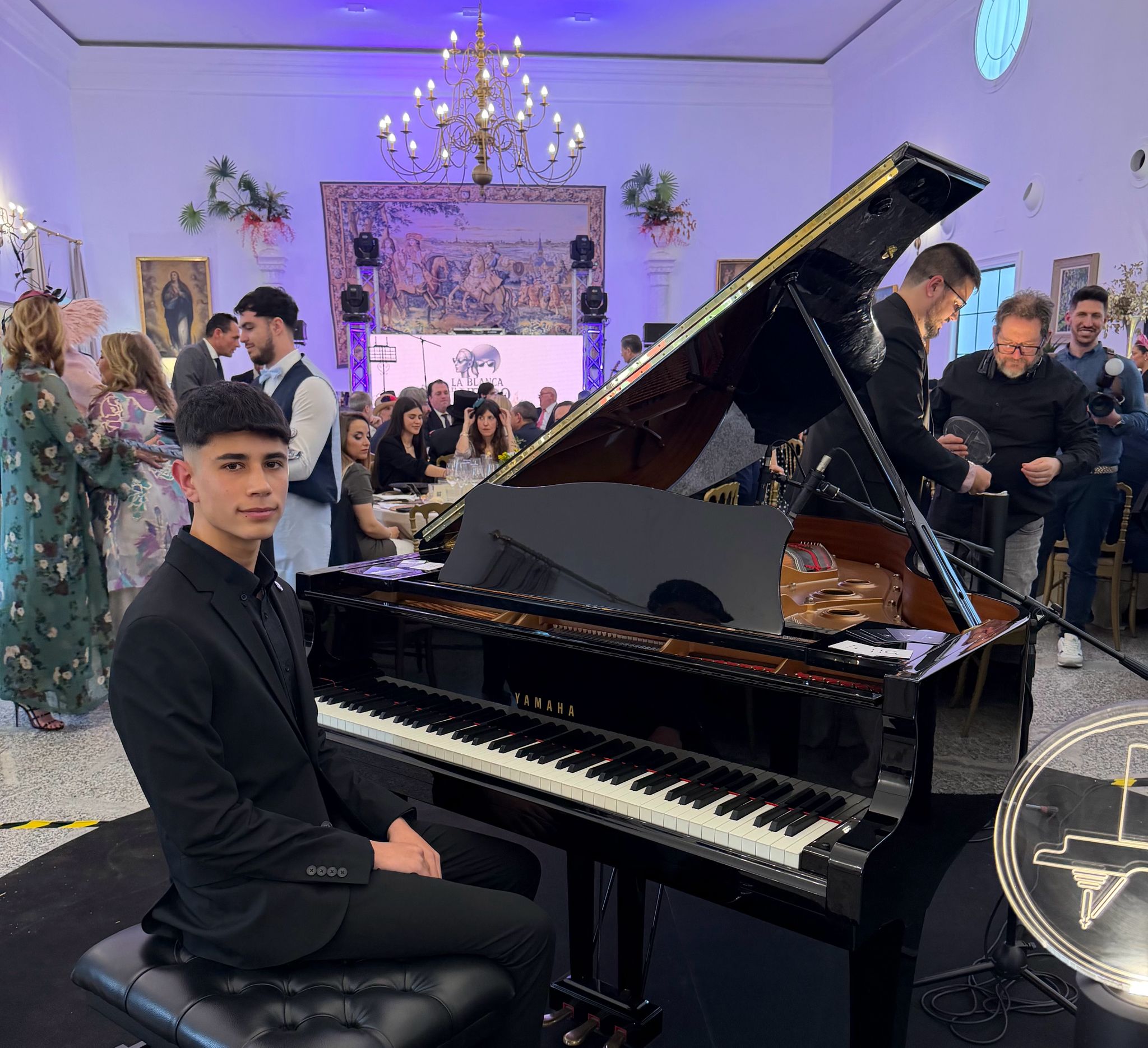 Evento con piano de cola